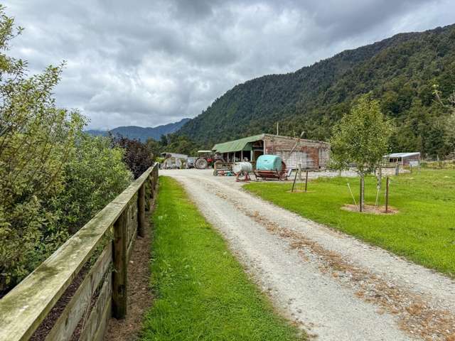 221 Docherty Creek Rd and Waiho Flat Road Franz Josef_3