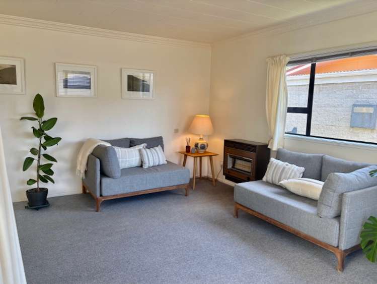 1/14 Burns Street Westown_6