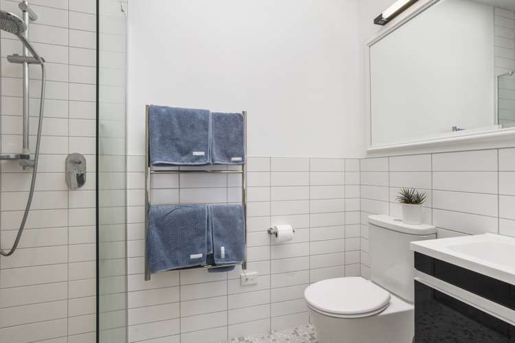 28 Royal Terrace Sandringham_17