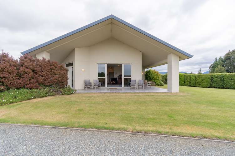 56 Hawea Place Te Anau_7