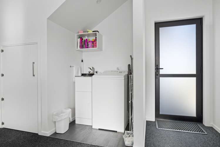 16a North West Arch Twizel_16