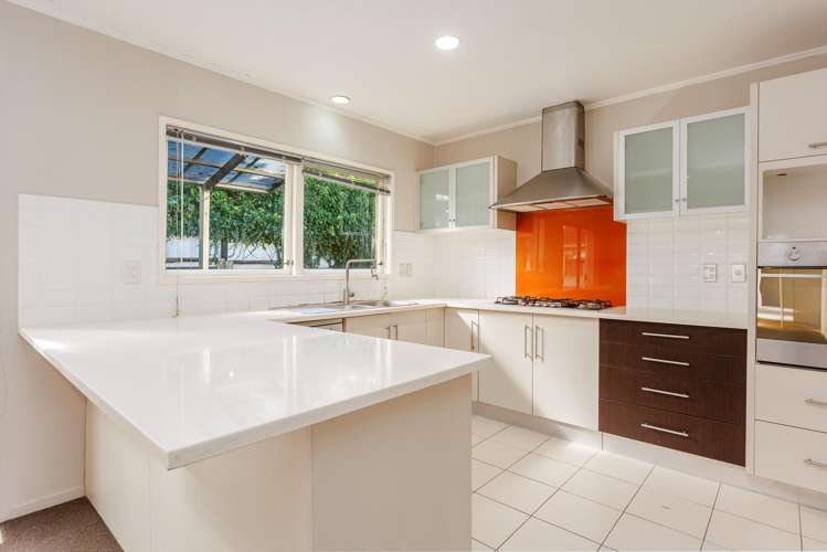 25 Meadway Sunnyhills_10