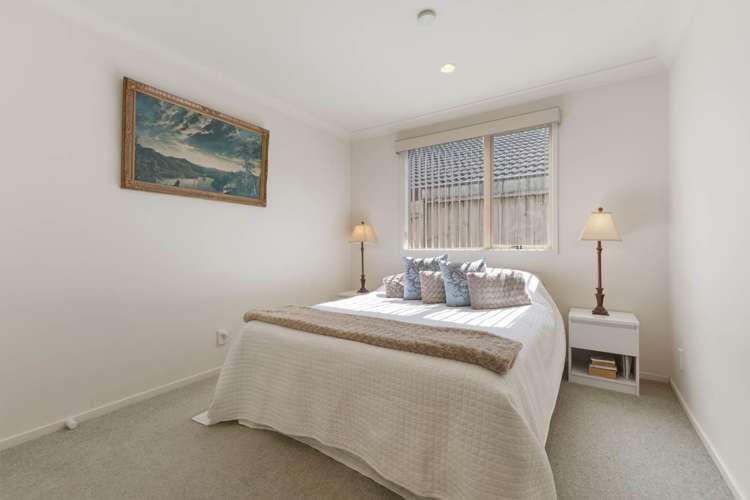 6 Castlehill Court Wattle Downs_14