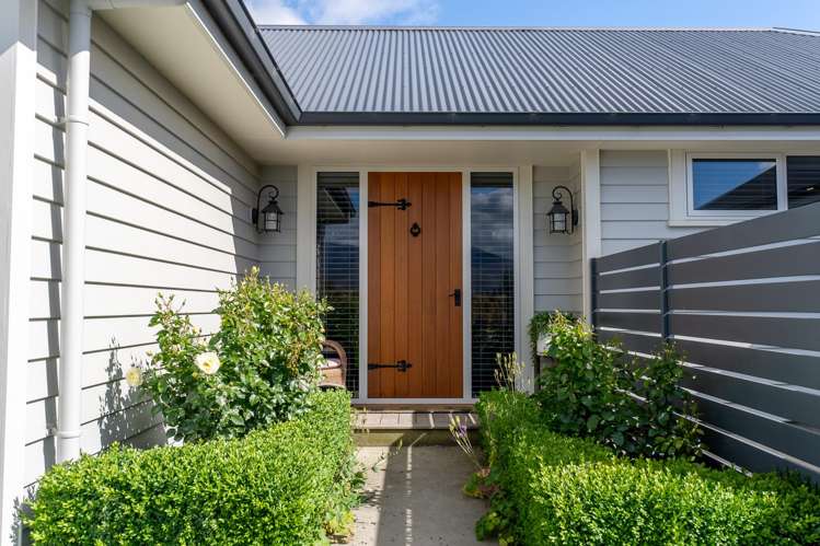 2 Homestead Avenue_5