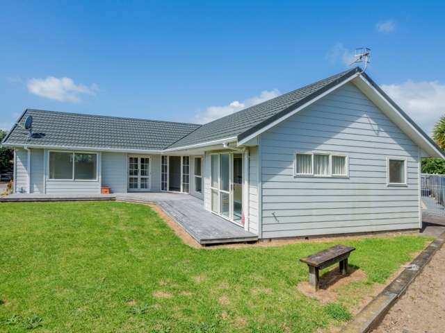 5 Adrian Grove Waikanae Beach_2