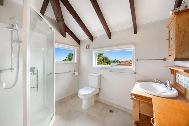 137 Landscape Road Mount Eden_11