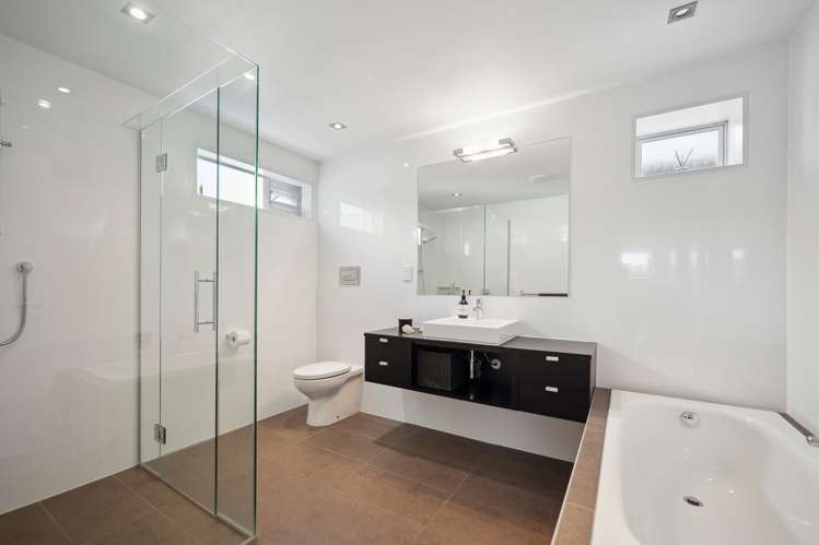 12a Eastcliffe Road Castor Bay_34