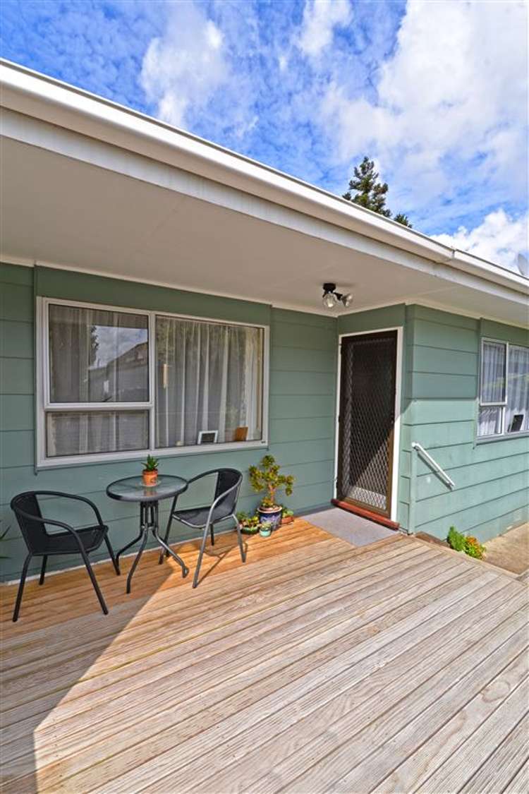 2/4 Wickstead Place Massey_17