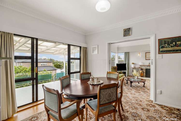 13 Currie Avenue Hillsborough_13