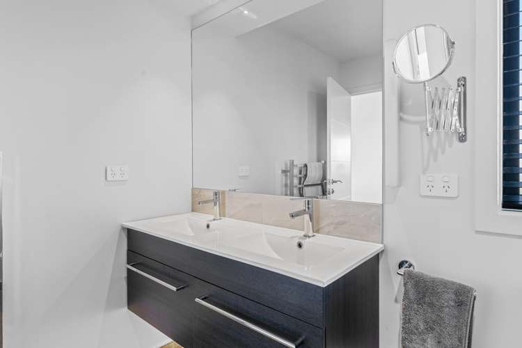 18 Wai Terrace Wharewaka_21