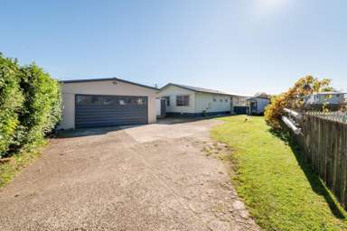 17 Byron Grove_1