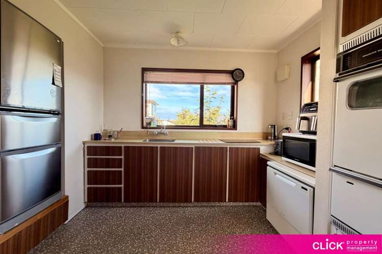77 Highcliff Road 10255_4