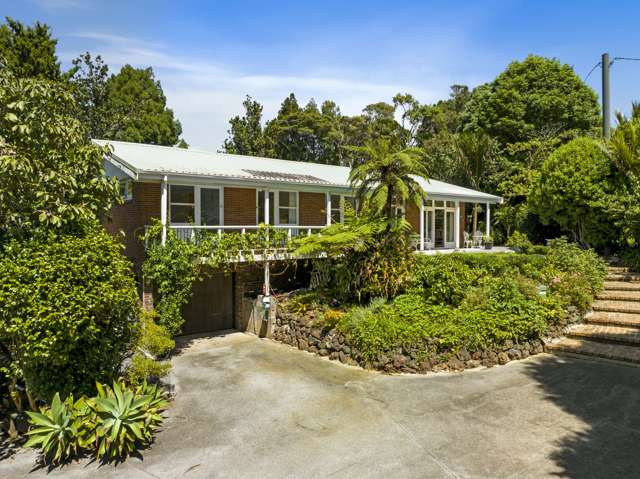 238 Scenic Drive Titirangi_1