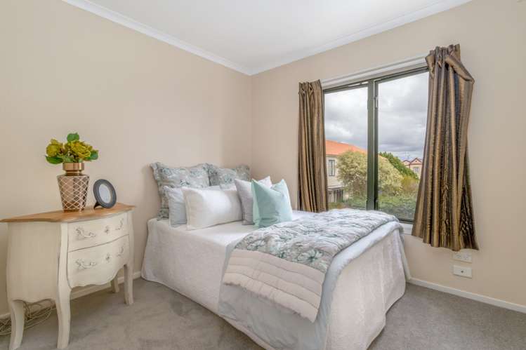 97/1 Ambrico Place New Lynn_8