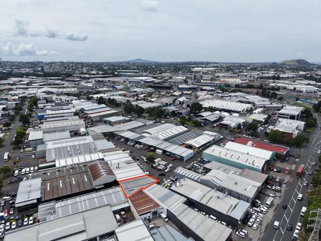 20/10 Olive Road Penrose_1