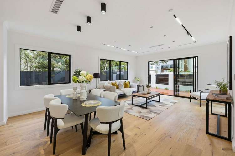 6A Gulf Crest Bucklands Beach_21