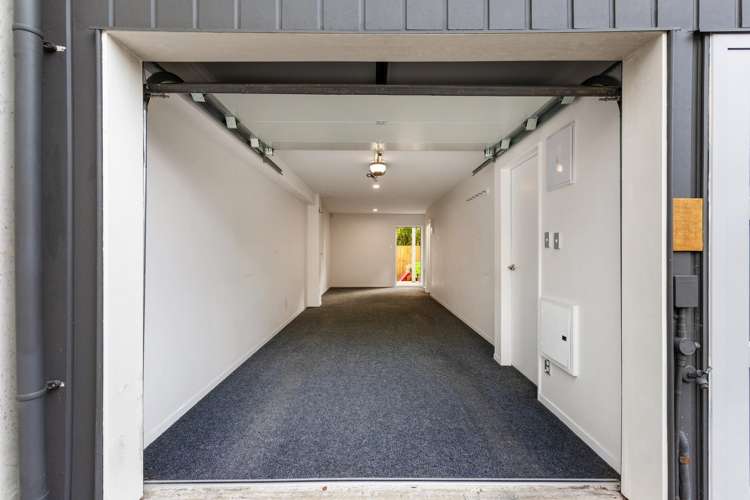 70 Niu Lane Te Atatu South_10