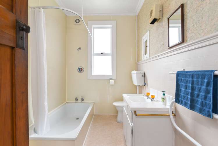 261 Oxford Street South Dunedin_8