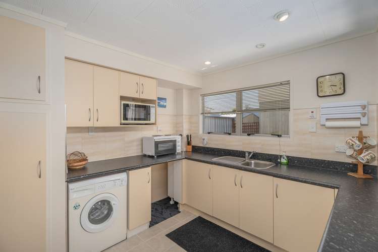 10 Oyster Drive Cooks Beach_8