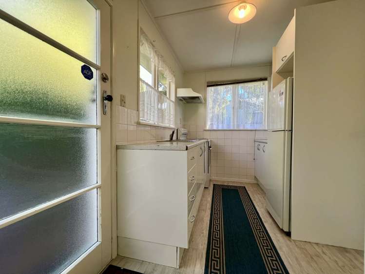 1/91A Roseberry Avenue_3