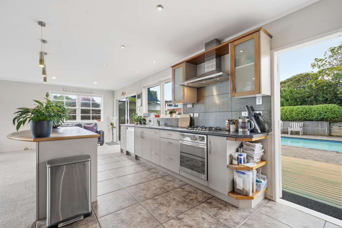 24 Houghton Street_1