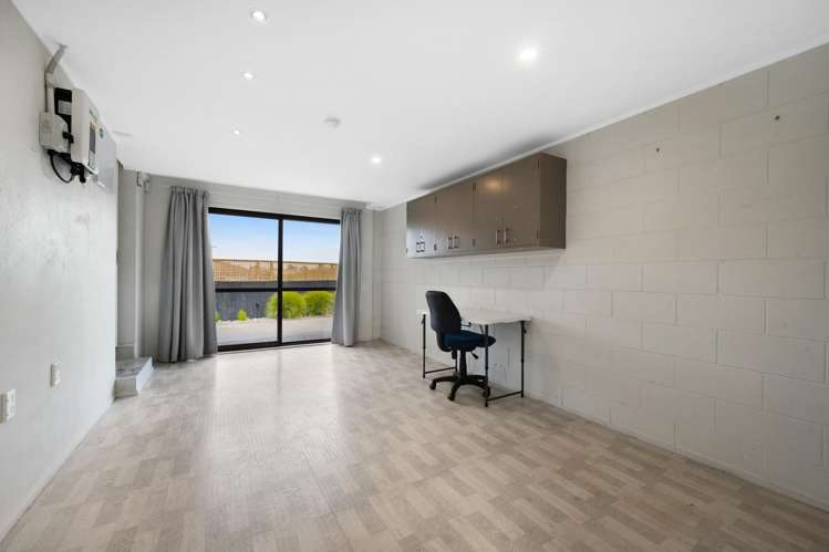 1/13 Parramatta Place Botany Downs_17