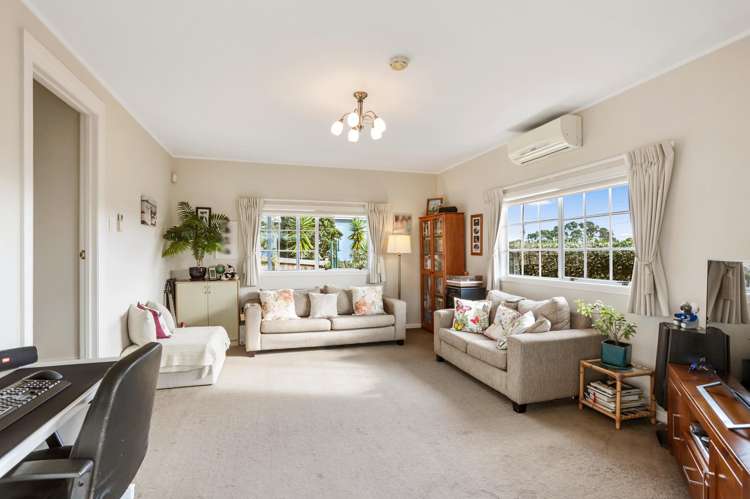 54 Evans Road Glen Eden_3