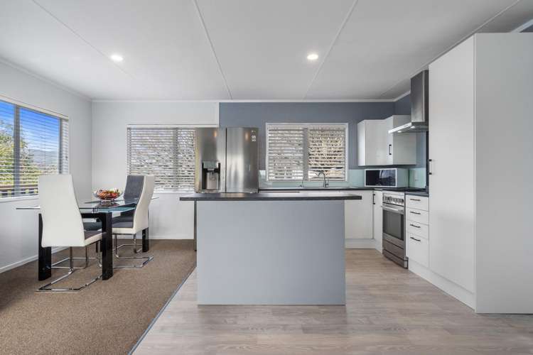 24 Chamboard Place Washington Valley_17