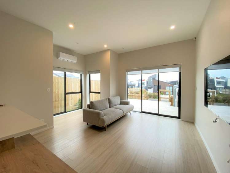 4 Herekino Street Westgate_1