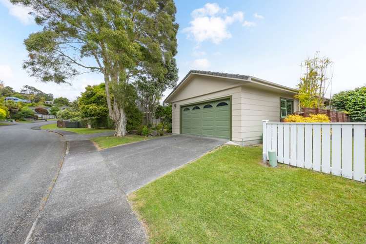 11 Lemnos Place Titirangi_17