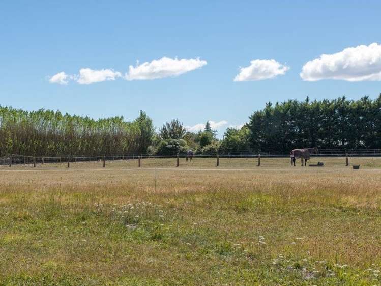 146 Allens Road Allenton_19