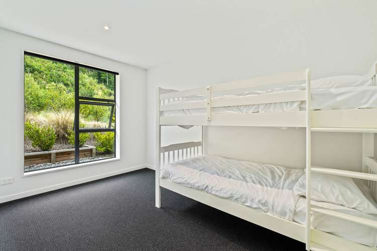3 Saint Peters Place Queenstown_14