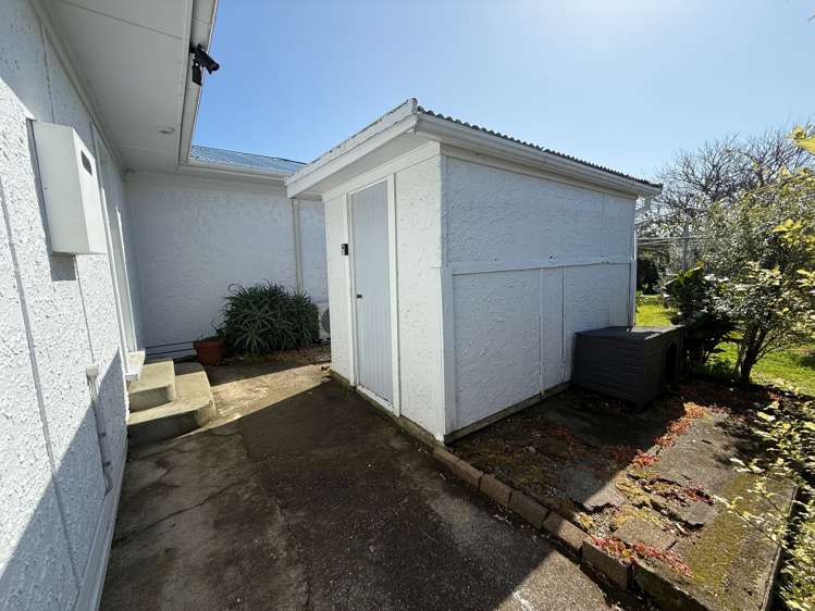 27 Lorenzen Bay Road Raglan_15