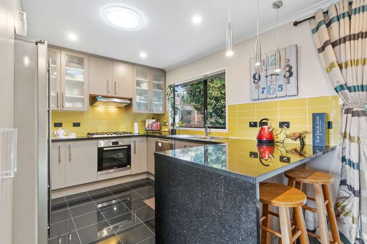 10a Gwenand Place Botany Downs_8