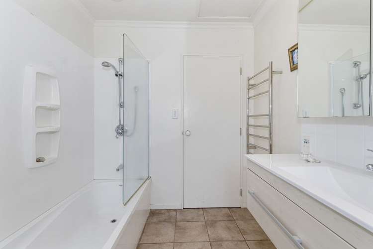 67 Bossons Road Te Aroha_12