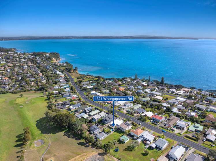 1321 Whangaparaoa Road Army Bay_26