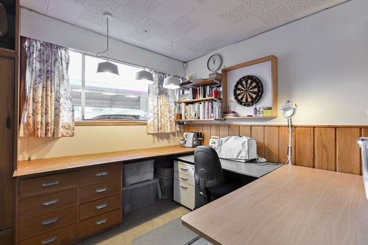 305 Frimley Avenue Frimley_17