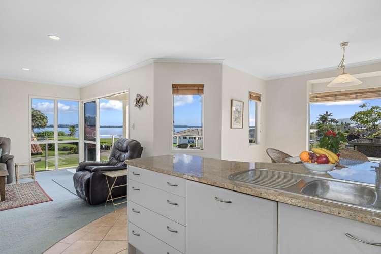 24 Kiriwai Place Matua_9