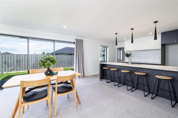 1 Strawberry Lane Waimate_2