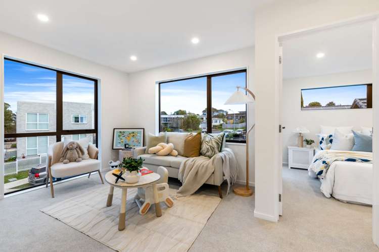 3A & 3B Towra Place Botany Downs_17