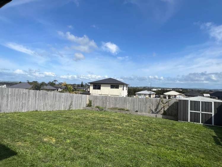 21 Opouatu Avenue Glenbrook_19