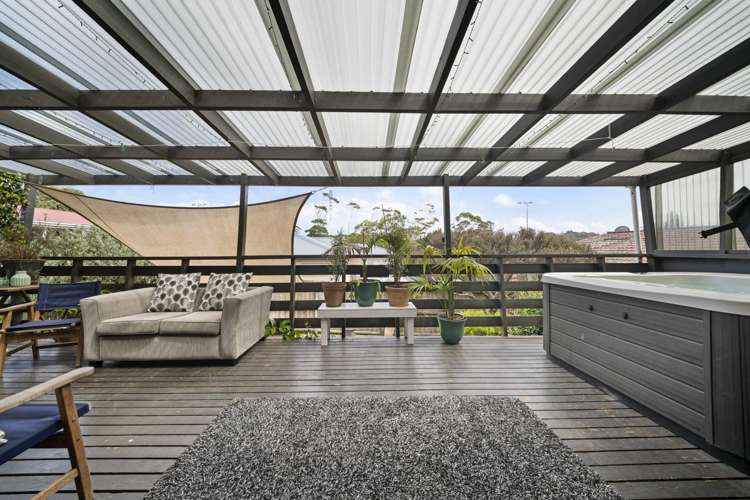 19 Captain Scott Road Glen Eden_19