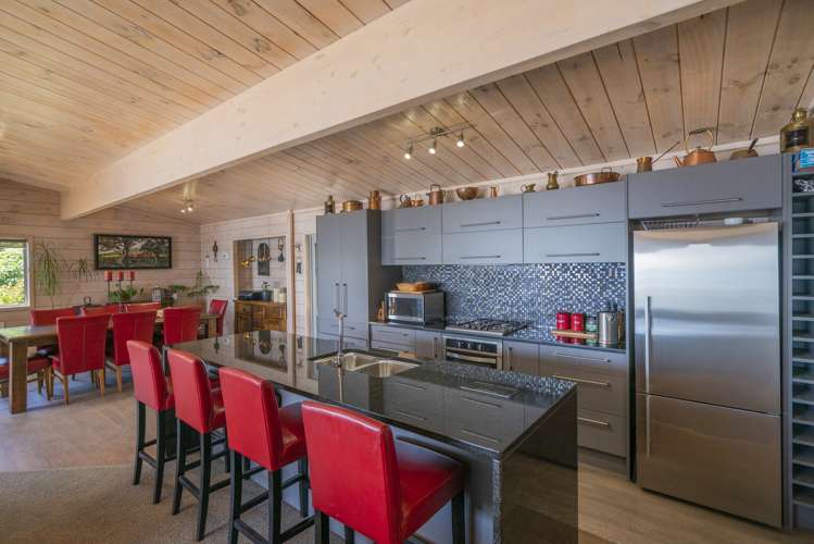 800 Thames Coast Sh25 Road Tapu_8