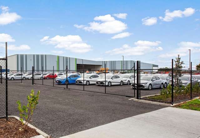 Yard 4,072 sqm Available