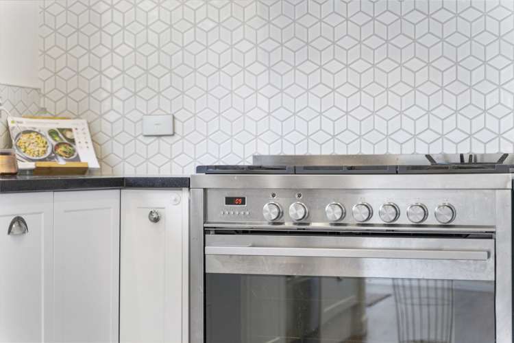 2/9 Steen Place Mangere Bridge_21