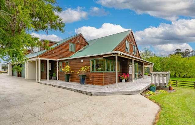 4ha Lifestyle Property Packed with Extras