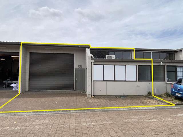 169SQM Functional Warehouse For Lease