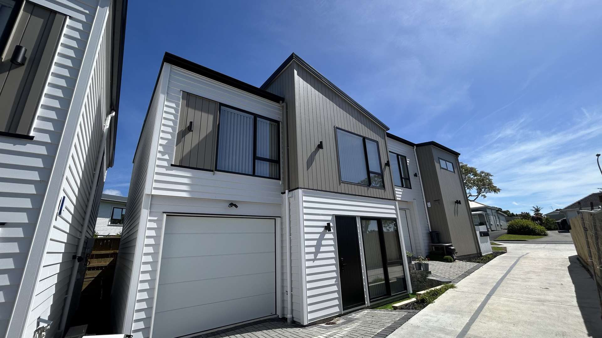 2/59 Howe Street Howick_0