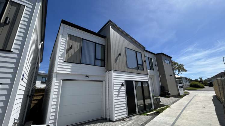 2/59 Howe Street Howick_0