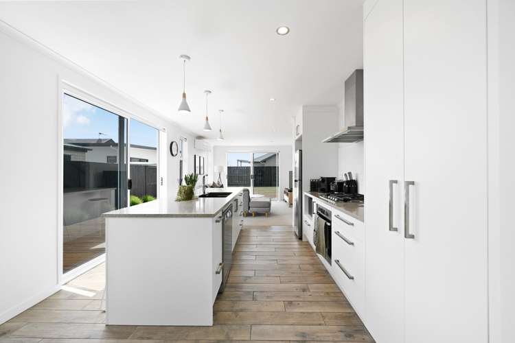 40 Voight Avenue Chartwell_3